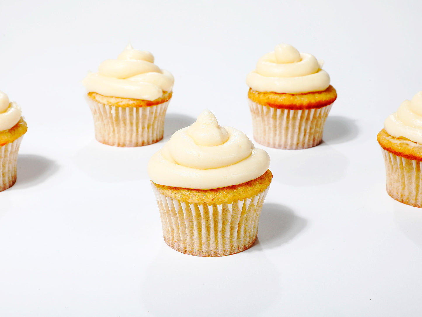 frosted vanilla cupcakes